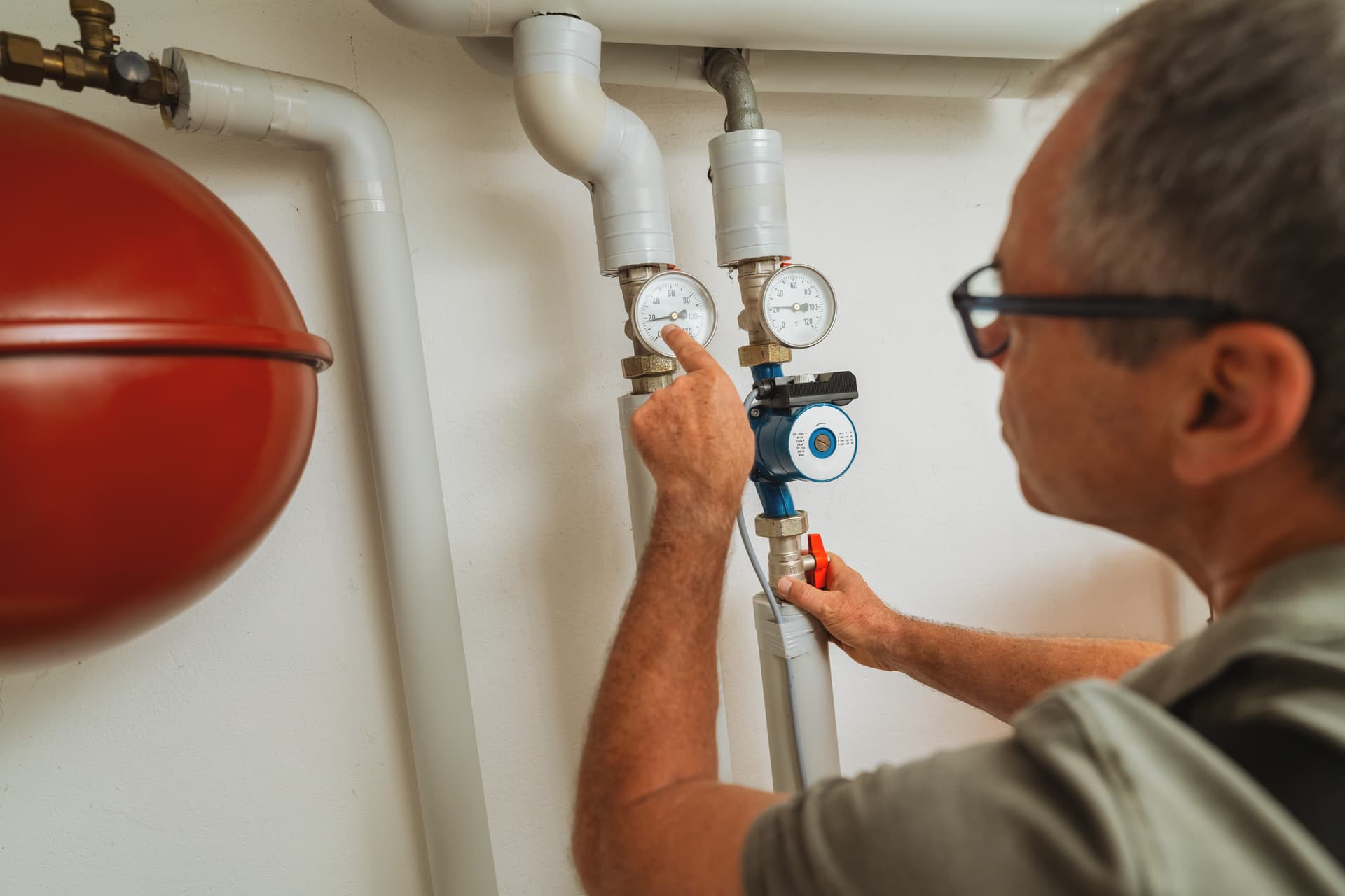 Are Commercial Heating Engineers Gas Safe and WRAS Qualified?